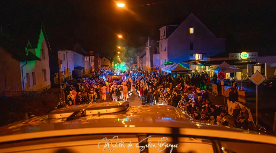 Headerimgabe - 6. Völklinger Nachtumzug