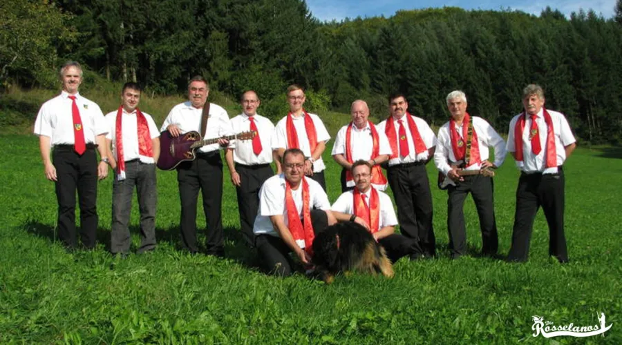 Headerimage - Gesangsgruppe die Rosselanos
